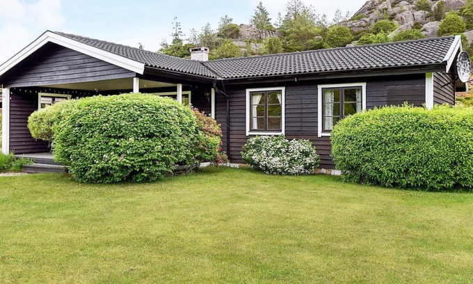Bovallstrand House | 7 person holiday home in Bovallstrand