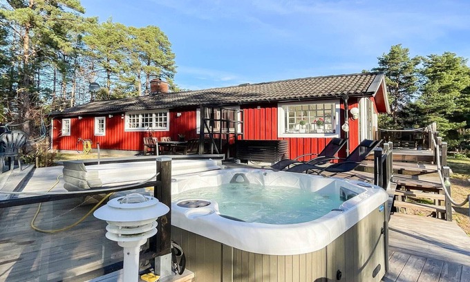 Monsteras House | 7 person holiday home in Mönsterås