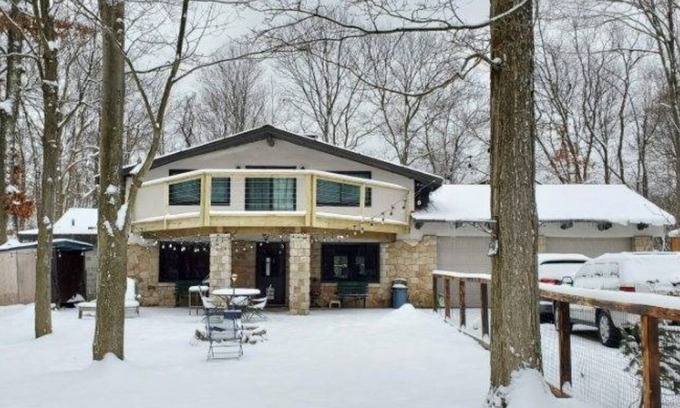 Champion House | 7-Springs opening day is Dec 6! Head to the mountains and enjoy the snow!