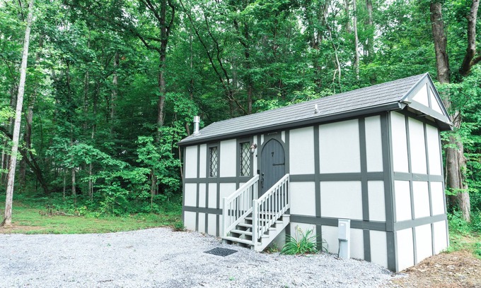 Sevierville House | #7 Tilly - Tiny Home Cottage