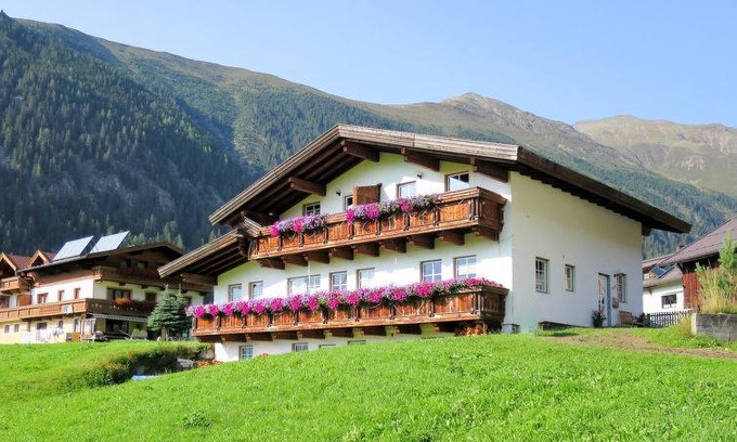 Niederthai Apartment | 70 m² Apartment ∙ 2 bedrooms ∙ 6 guests