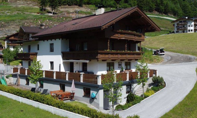 Schwendau Apartment | 70 m² Apartment ∙ 3 bedrooms ∙ 6 guests