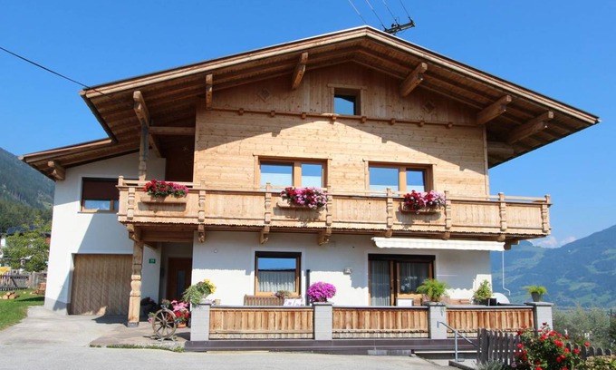 Fuegenberg Apartment | 70 m² Apartment ∙ 2 bedrooms ∙ 4 guests