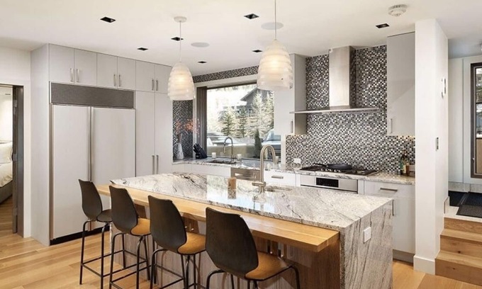 Aspen Condo | 700 ft to lift - creek & Mountain Views WiFi, 4 decks 4 indoor 2 out fireplaces