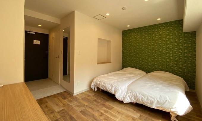 Minamiaoyama House | 703 HOTEL Omotesando Stories / Minato-ku Tokyo