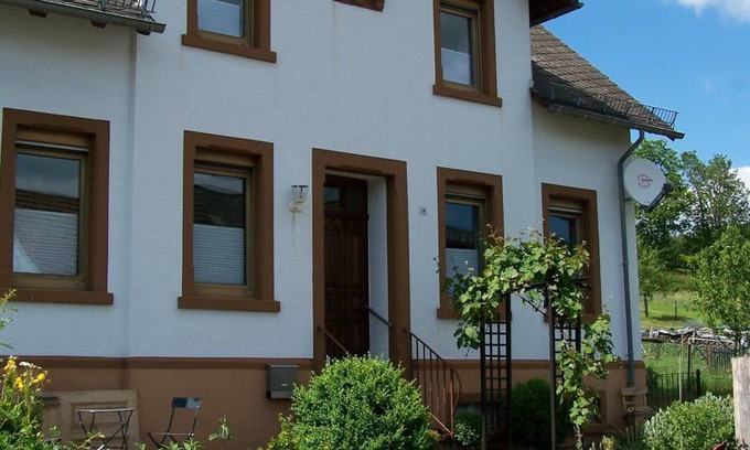 Neroth Apartment | 71 m² Apartment ∙ 3 bedrooms ∙ 5 guests