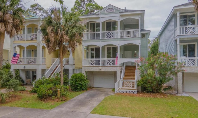 Bonito Boathouses House | 728 Bonito Rd
