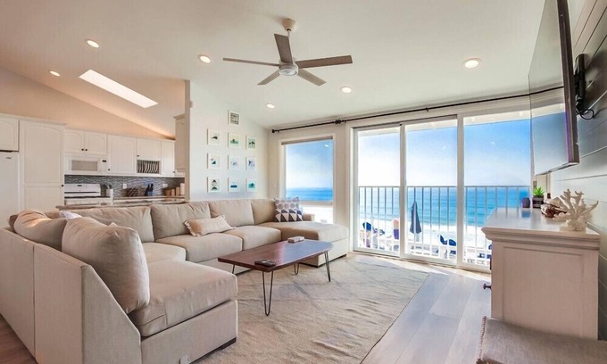 Leucadia Villa | 75' Ocean Front Villa on 1/3 Acre * 10ksf Outdoor Space * A/C