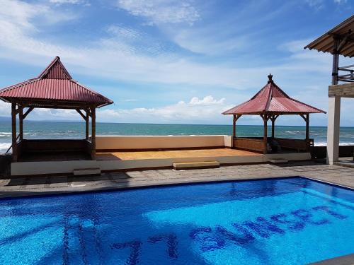 Cikakak Resort | 77 Sunset Plaza
