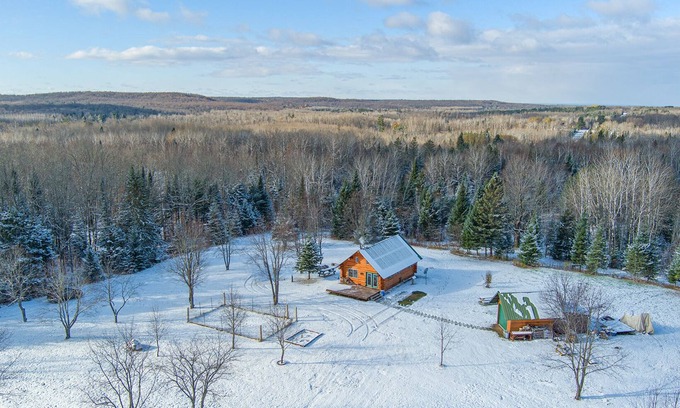 Bruce Crossing Cabin | 78 Acre Northwoods Paradise! The ultimate secluded getaway near Bond Falls!