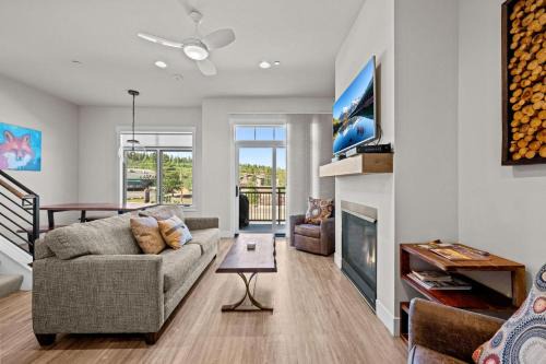 Winter Park House | 78311 US HWY 40 Unit 6