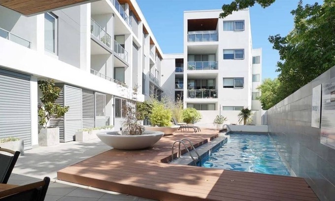 Rivervale Apartment | 79 Close to Optus & Crown Rivervale sleeps 2
