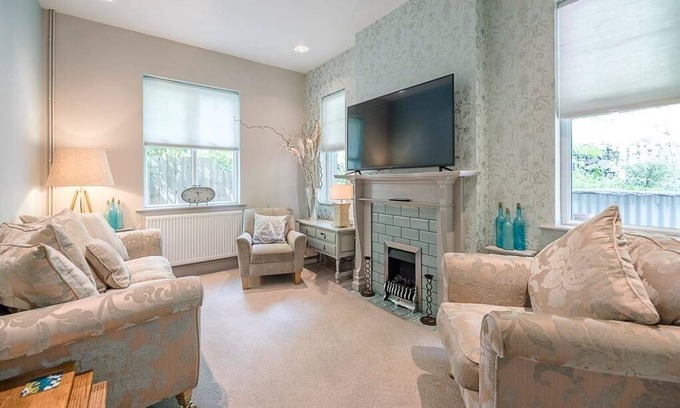 Felixstowe House | 79 m² House ∙ 2 bedrooms ∙ 4 guests