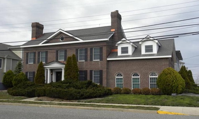 Townsend's Inlet House | 7922 Central Avenue 2nd and 3rd Floor