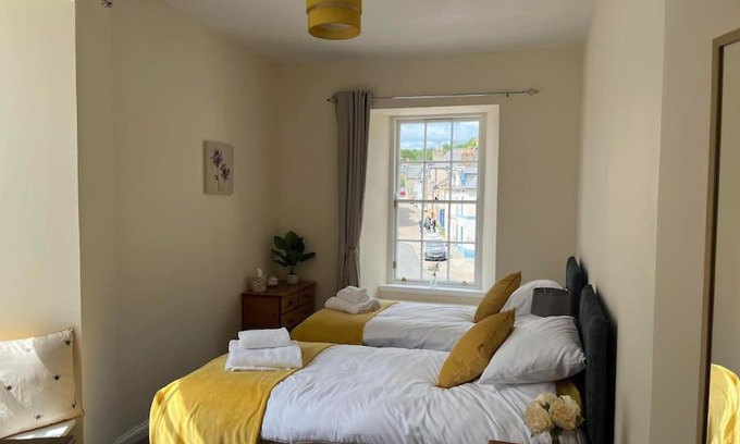 Duns Apartment | 7A Murray Street