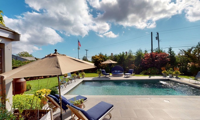 Nantucket Town House | 7BR edge of town with pool, movie theater. Beautiful gardens. Pet friendly