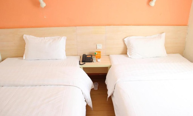 Xihu Hotel | 7Days Premium Nanchang Railway Station