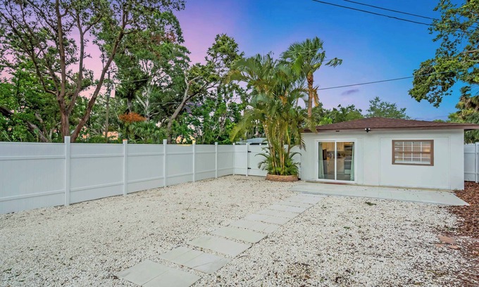River District Cottage | 7mi to Anna Maria Newly Renovated Private Cottage
