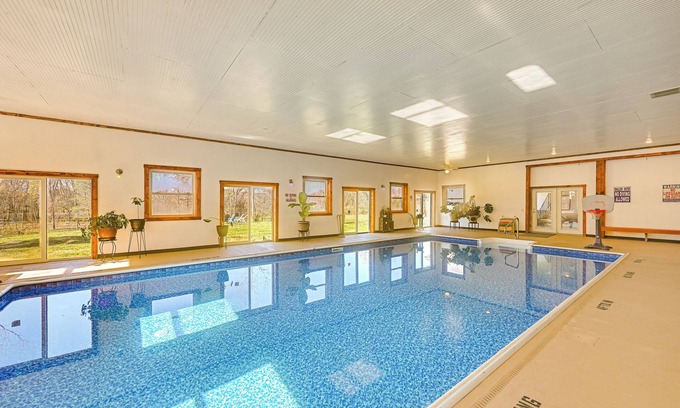 Bridgman House | 8-Acre Bridgman Oasis: Pool, Hot Tub & Game Room