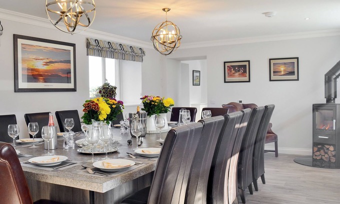 Mauchline Cottage | 8 bedroom accommodation in Tarbolton, near Ayr