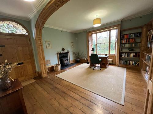 Willesborough House | 8 Bedroom Retreat in Rural Kent Village Share Save