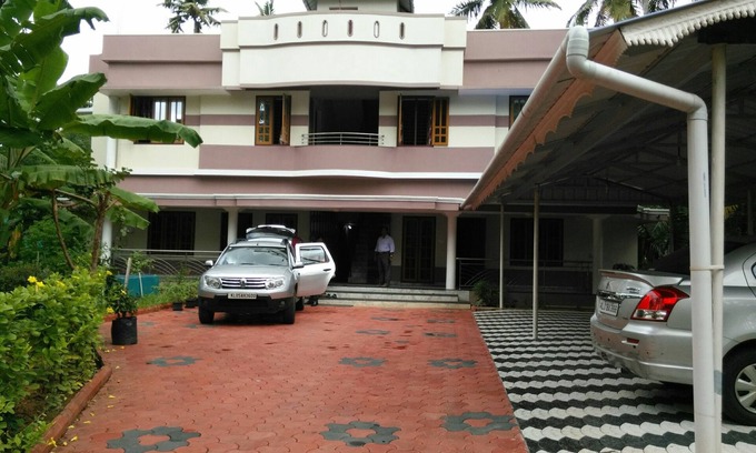 Nedumangad Apartment | 8 BHK Big house for short stay at Trivandrum