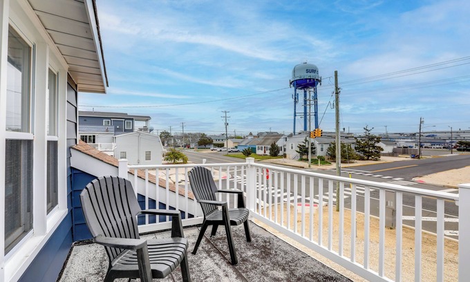 Surf City Apartment | 8 Mi Barnegat Lighthouse: Apt w/Balcony!