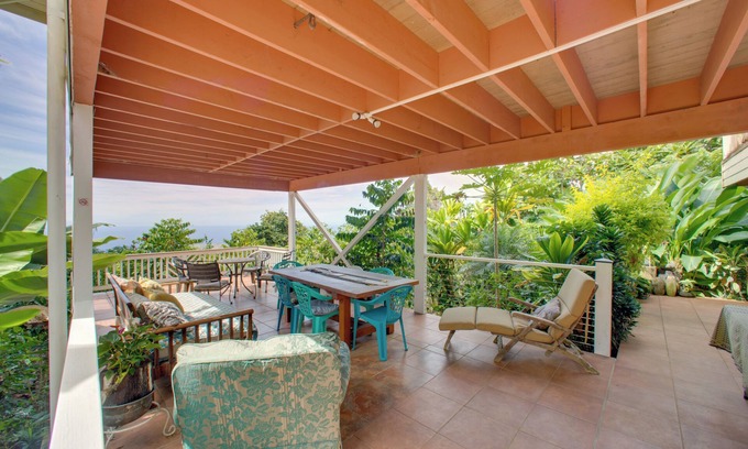 Holualoa Apartment | 8 Mi to Magic Sands Beach: Tranquil Home w/Lanai!