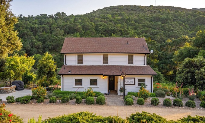 Atascadero House | 8 Mile House-Experience California Tranquility at this Historical Ranch Home!