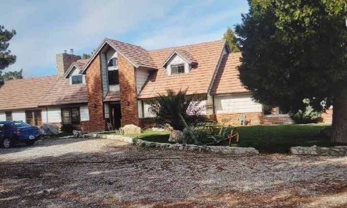 Hesperia House | 8 Minute walk to Mojave Forks Trailhead