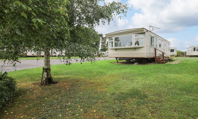 Much Wenlock Cottage | 8 OLD ORCHARD, family friendly, with a garden in Much Wenlock
