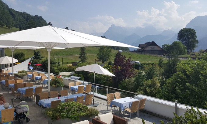 Ruetli Apartment | 8-person apartment in the holiday park Landal Vierwaldstättersee