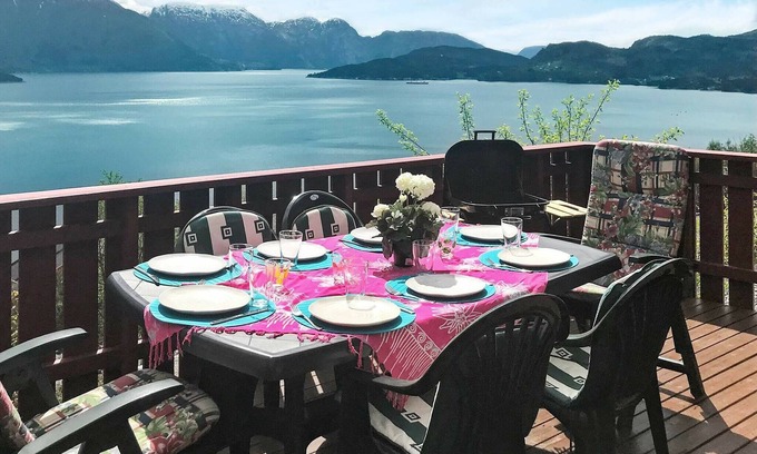 Kvam House | 8 person holiday home in Norheimsund-By Traum