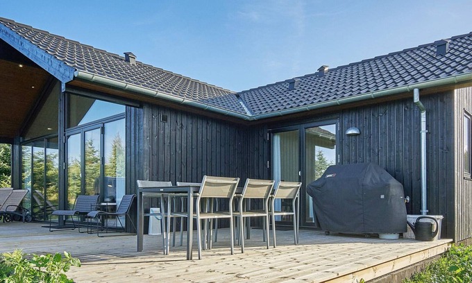 Sømarken House | 8 person holiday home in Aakirkeby