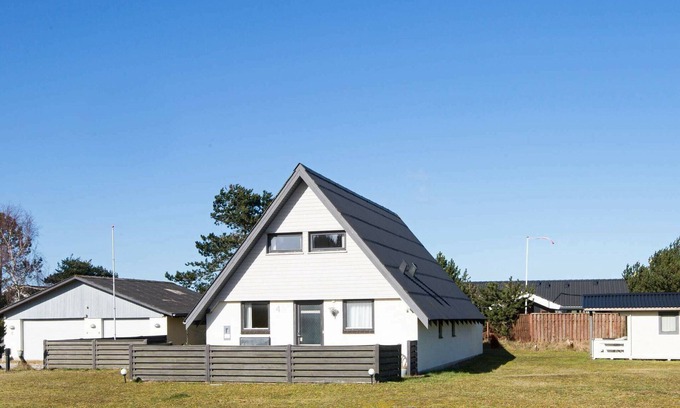 Fjellerup House | 8 person holiday home in Glesborg-By Traum