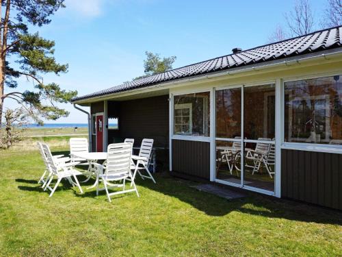 Bergkvara House | 8 person holiday home in BERGKVARA