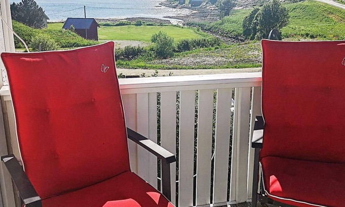 Afjord House | 8 person holiday home in Revsnes