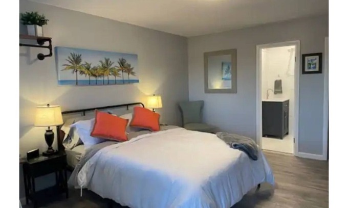 Morse Park Apartment | 8 Rockleys Vintage Motel, EV Charging Available