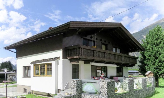 Laengenfeld Apartment | 80 m² Apartment ∙ 2 bedrooms ∙ 6 guests