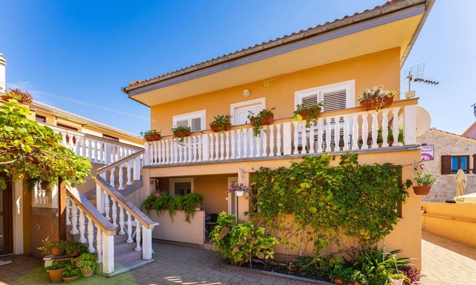 Nin Apartment | 80 m² Apartment ∙ 2 bedrooms ∙ 6 guests