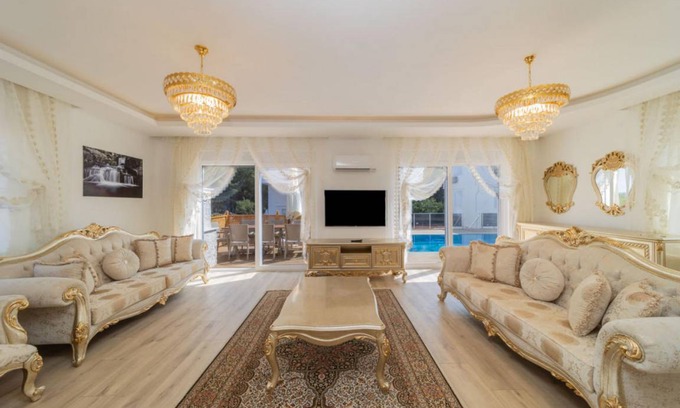 Kepez Apartment | 80 m² Apartment ∙ 5 bedrooms ∙ 10 guests