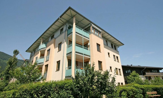 Schuttdorf Apartment | 80 m² Apartment ∙ 2 bedrooms ∙ 6 guests