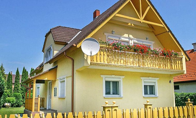 Balatonmariafurdo House | 80 m² House ∙ 2 bedrooms ∙ 5 guests