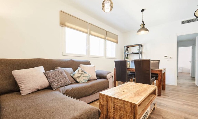Adelfas House | 80 m² House ∙ 2 bedrooms ∙ 2 guests