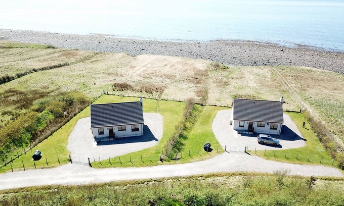 Melvaig House | 80 metres form the sea. Own private access