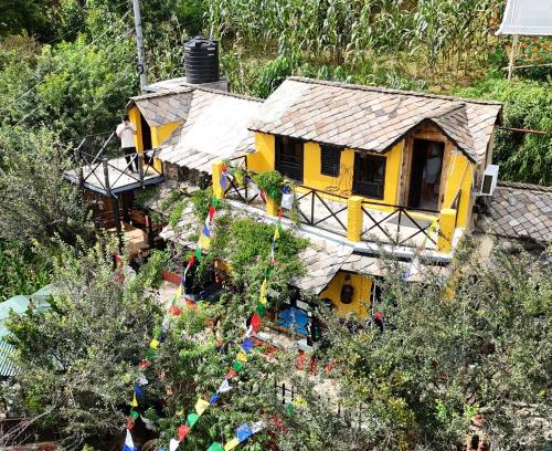 Nagarjun House | 80s House