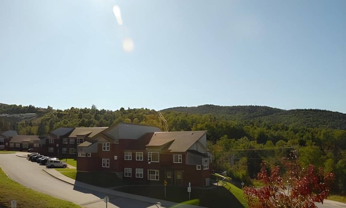 Corner Brook Hostel | 81 m² Hostel ∙ 4 bedrooms ∙ 6 guests