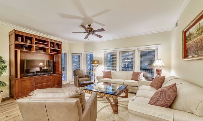 Palmetto Dunes Villa | 8133 Wendover Dunes ~ Large Screened Porch! Less than 5 Minute Walk to Beach!