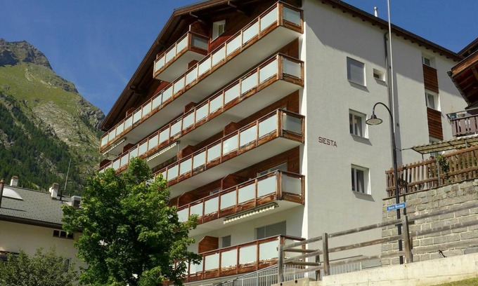 Zermatt Apartment | 82 m² Apartment ∙ 2 bedrooms ∙ 4 guests