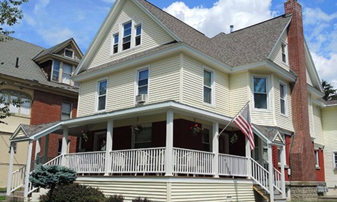 Oneonta Apartment | 82 m² Apartment ∙ 2 bedrooms ∙ 4 guests